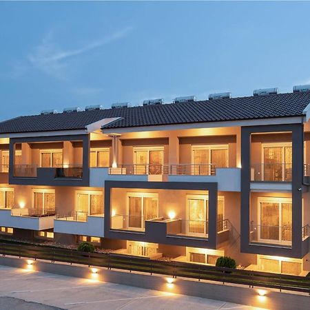 Sithonia Suites Luxury 2 Beds Studio, Semi-Ground Floor Νικήτη Εξωτερικό φωτογραφία