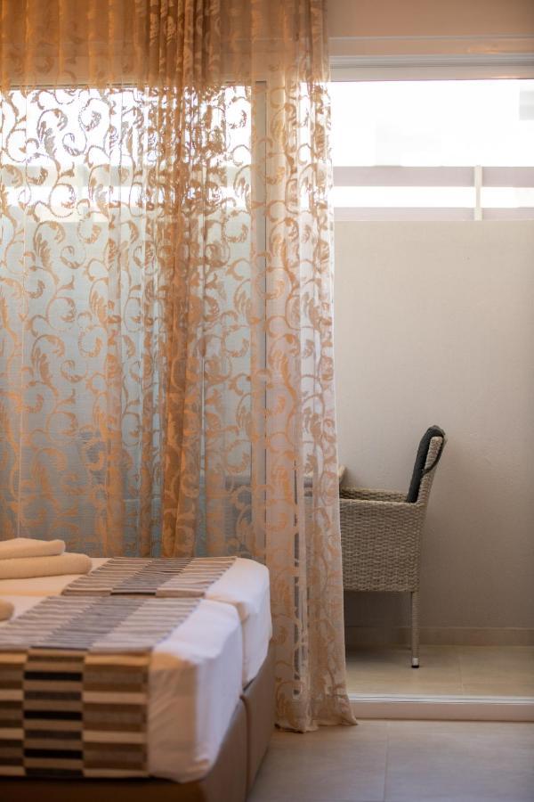 Sithonia Suites Luxury 2 Beds Studio, Semi-Ground Floor Νικήτη Εξωτερικό φωτογραφία